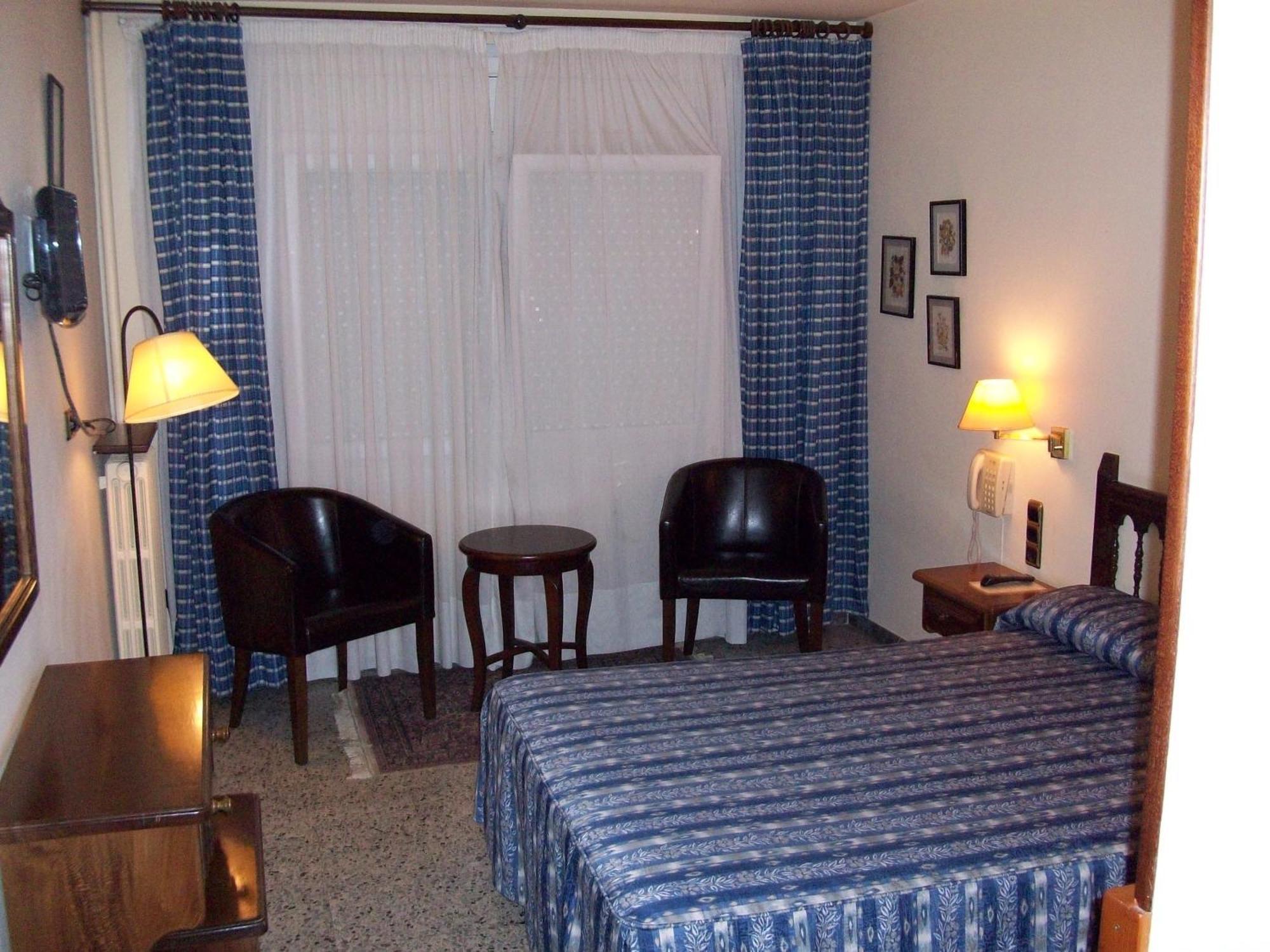 Hotel Delavall Vielha Exterior photo